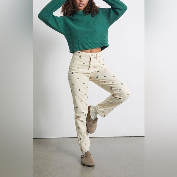 PACSUN Cream Floral Embroidered Corduroy Mom Jeans Size 26 Classic High Rise NWT - Picture 1 of 15